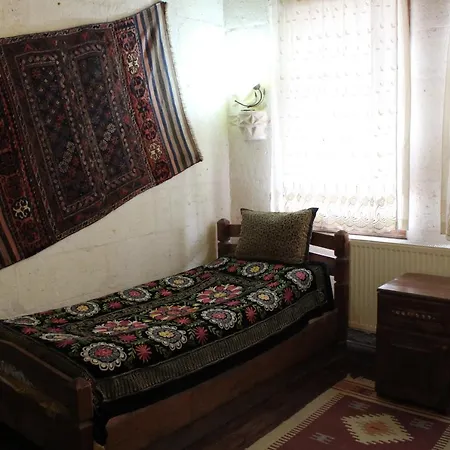 Kismet Cave House 4*