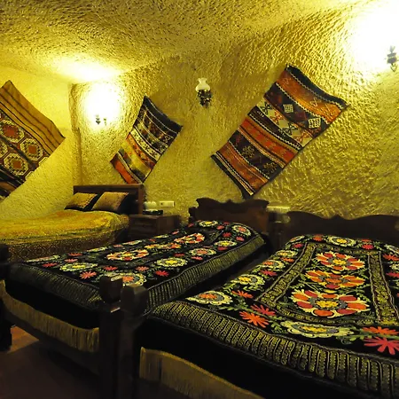 Kismet Cave House 4*