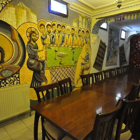 Kismet Cave House 4*