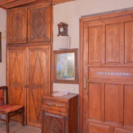 Kismet Cave House 4*