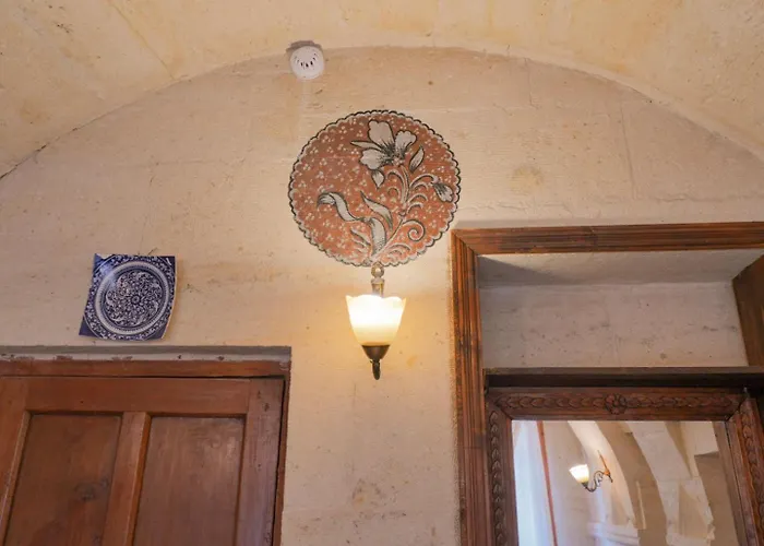 Inn Kismet Cave House