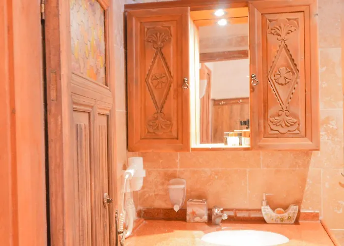 Kismet Cave House Inn