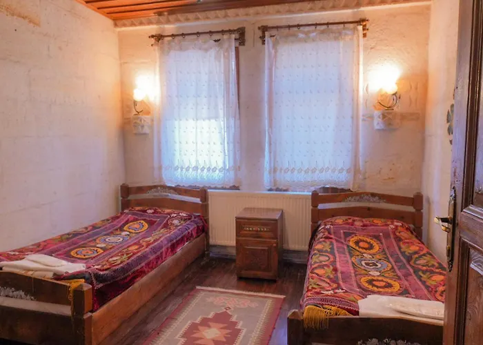 Inn Kismet Cave House